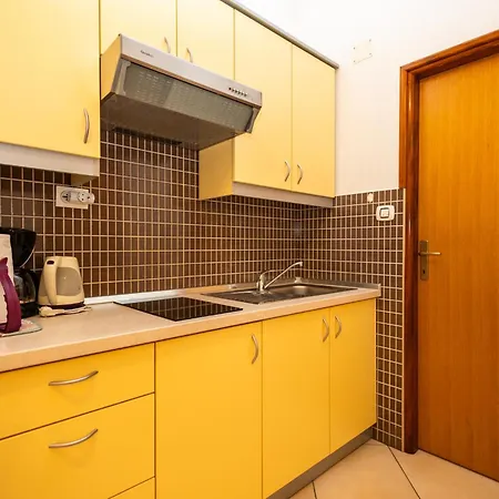 Kolundzic * Нови-Винодолски